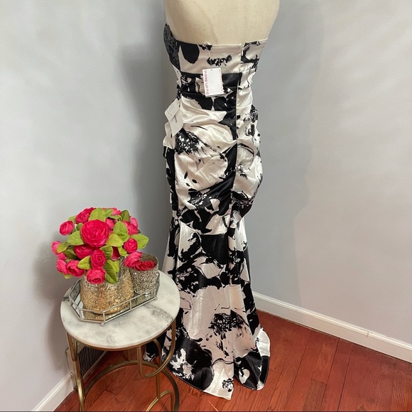 # Davids Bridal Strapless Sequined Chest Black & White Gown / Maxi Dress Size 7 - Picture 16 of 17